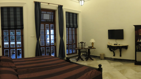 Backpackers Den